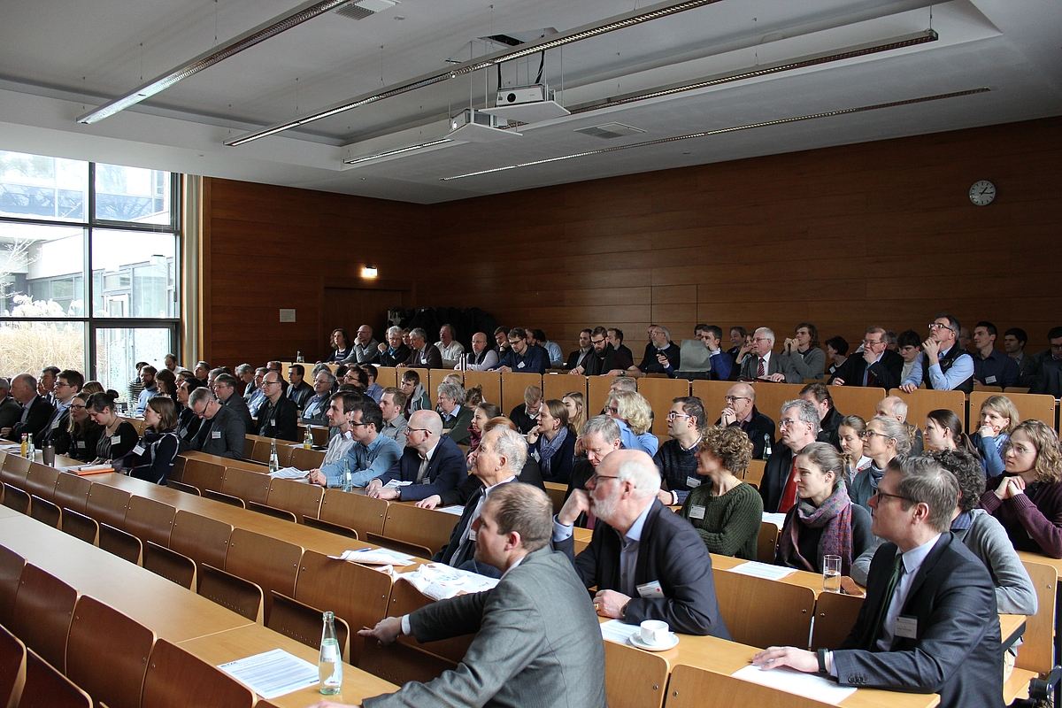 Teilnehmer des 13. FZK-Kolloquiums im Hörsaal.